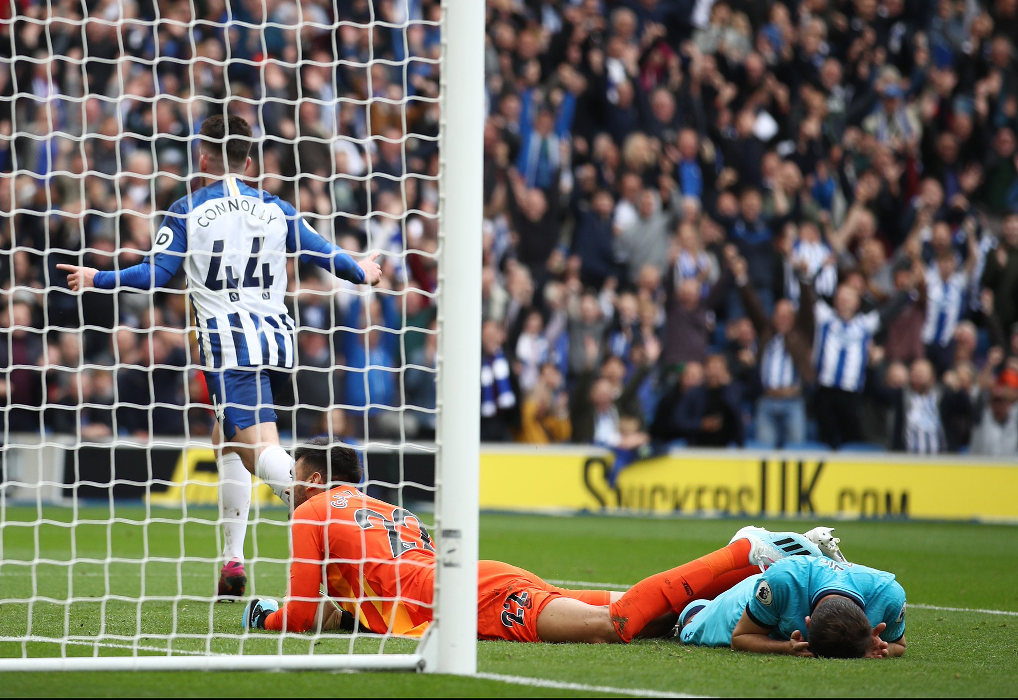 下进行活动 下进行活动